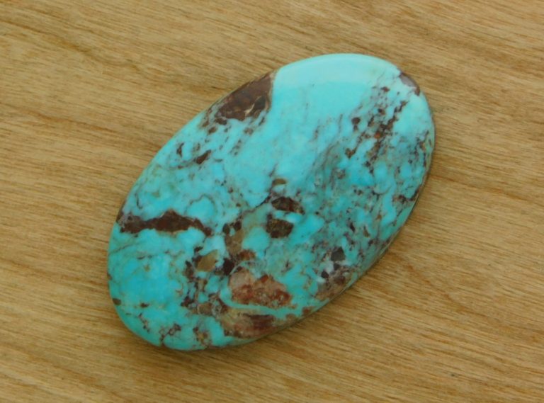 Bisbee Turquoise Oval with quartz